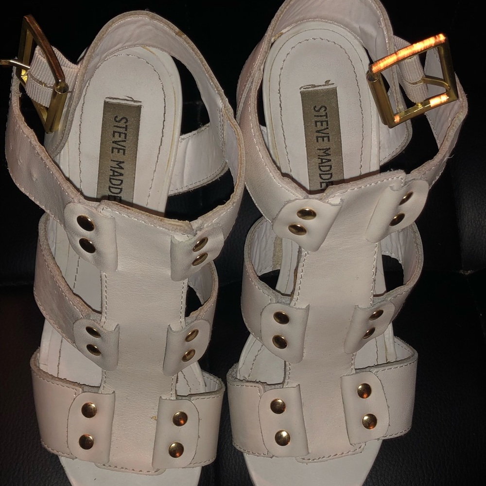 Heels - Picture 3 of 3
